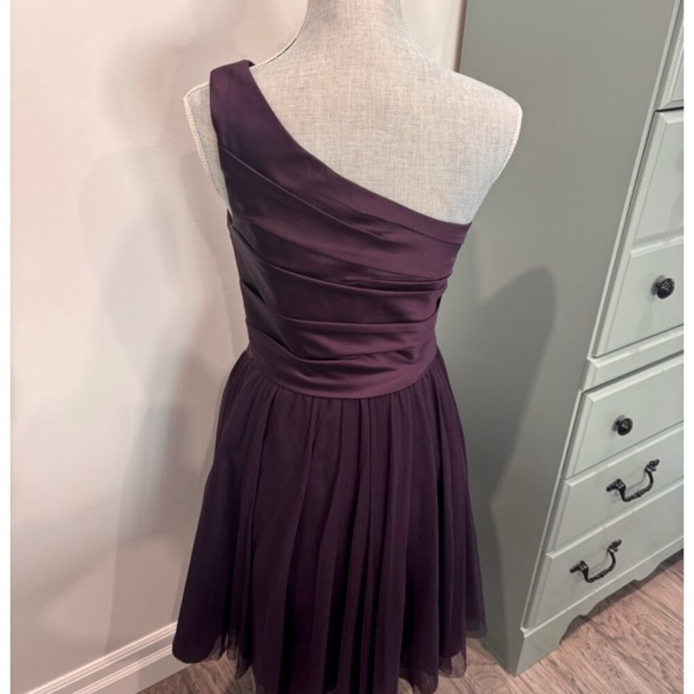 Formal dress - Picture 2 of 3